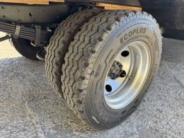 MERCEDES-BENZ - 710 - 2003/2003 - Branca - R$ 150.000,00