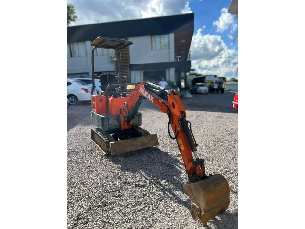 SEMAX - MINI ESCAVADEIRA SX 10 - 2018/2018 - Laranja - R$ 55.000,00