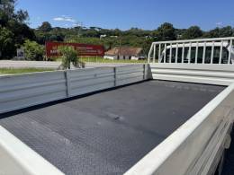 FORD - F-4000 - 2019/2020 - Branca - R$ 260.000,00