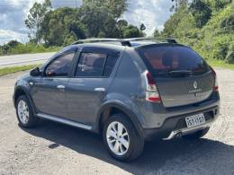 RENAULT - SANDERO - 2012/2012 - Cinza - R$ 36.900,00