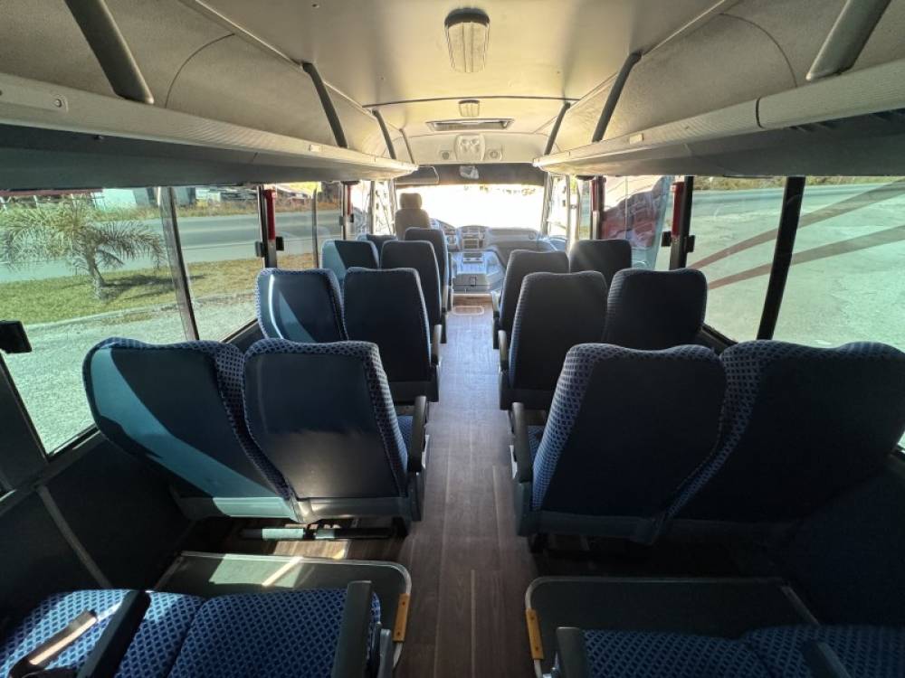 MARCOPOLO - VOLARE - 2010/2011 - Branca - R$ 160.000,00