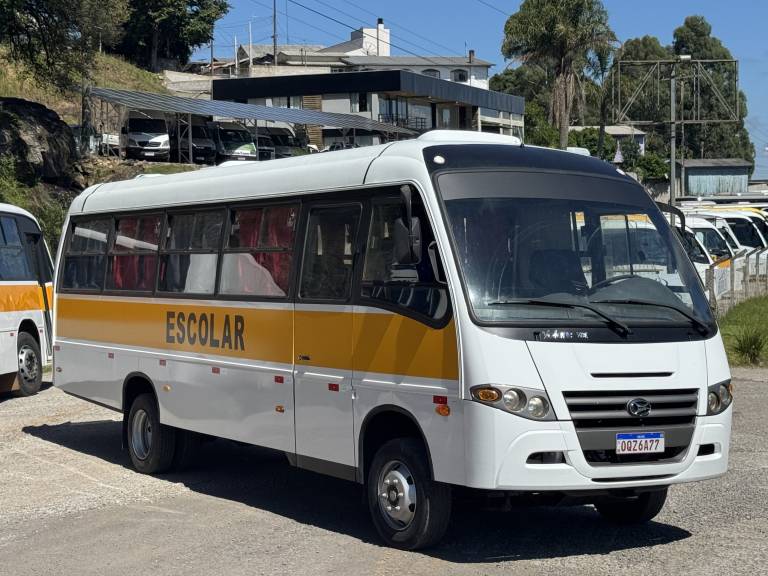 MARCOPOLO - VOLARE - 2013/2014 - Branca - R$ 230.000,00