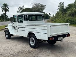 TOYOTA - BANDEIRANTE - 1996/1996 - Branca - R$ 99.990,00