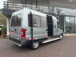 FIAT - DUCATO - 2015/2016 - Cinza - R$ 145.000,00
