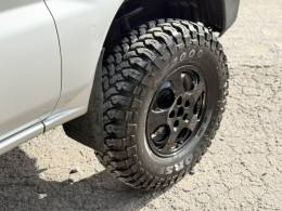 MITSUBISHI - PAJERO IO - 2001/2002 - Branca - R$ 47.900,00