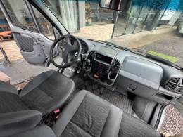 FIAT - DUCATO - 2015/2016 - Cinza - R$ 145.000,00