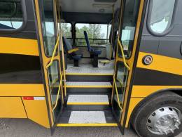MARCOPOLO - SENIOR - 2010/2011 - Amarela - R$ 140.000,00
