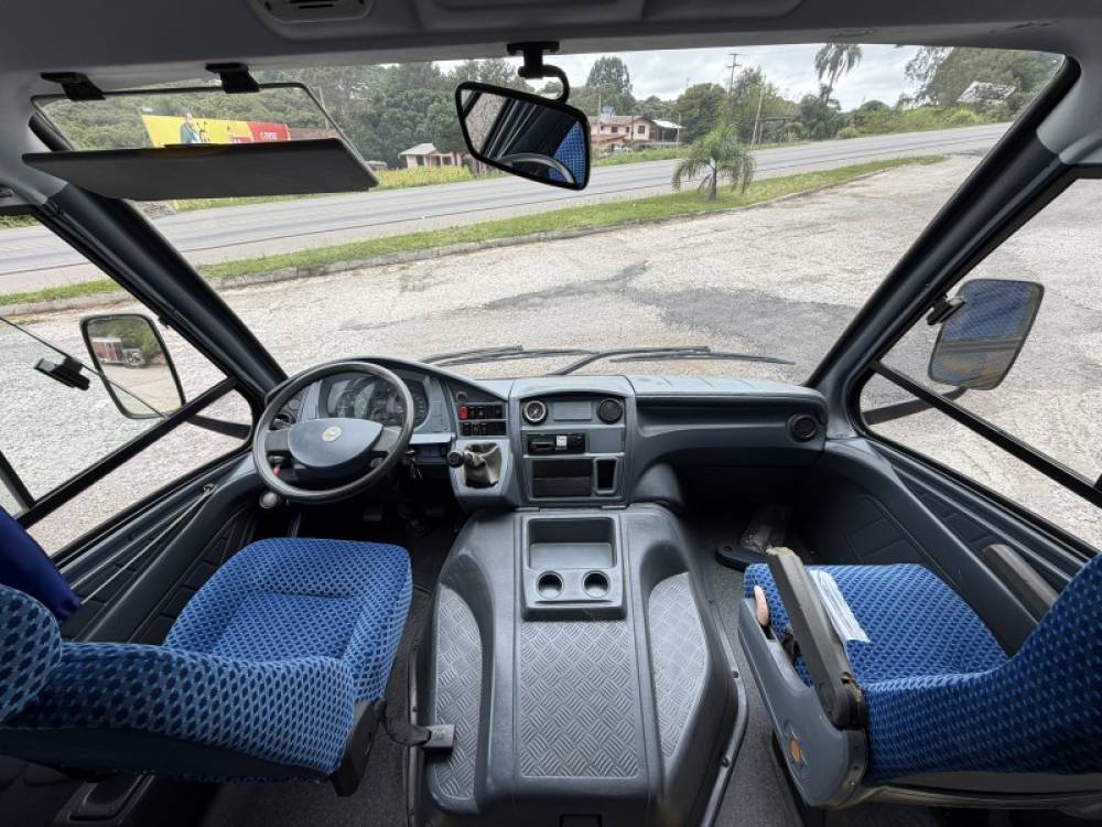 MARCOPOLO - VOLARE - 2008/2009 - Branca - R$ 135.000,00