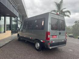 FIAT - DUCATO - 2015/2016 - Cinza - R$ 145.000,00