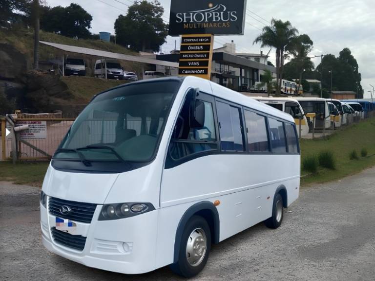 MARCOPOLO - VOLARE - 2013/2014 - Branca - R$ 195.000,00