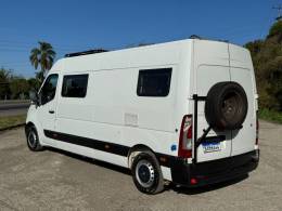 RENAULT - MASTER - 2016/2017 - Branca - R$ 295.000,00