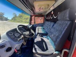 MERCEDES-BENZ - 914 - 2002/2002 - Vermelha - R$ 150.000,00