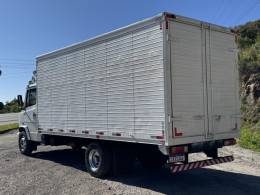 MERCEDES-BENZ - 710 - 2003/2003 - Branca - R$ 150.000,00