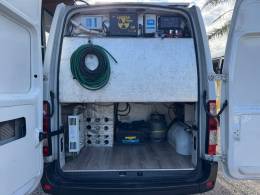 RENAULT - MASTER - 2016/2017 - Branca - R$ 295.000,00